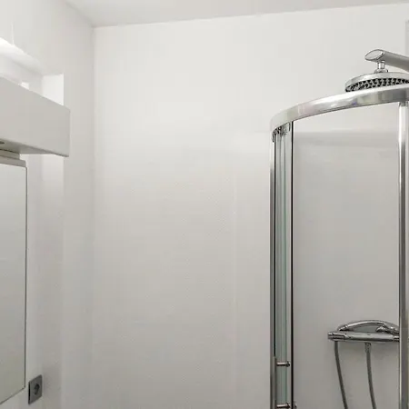 Apartment Awesome In With Kitchen